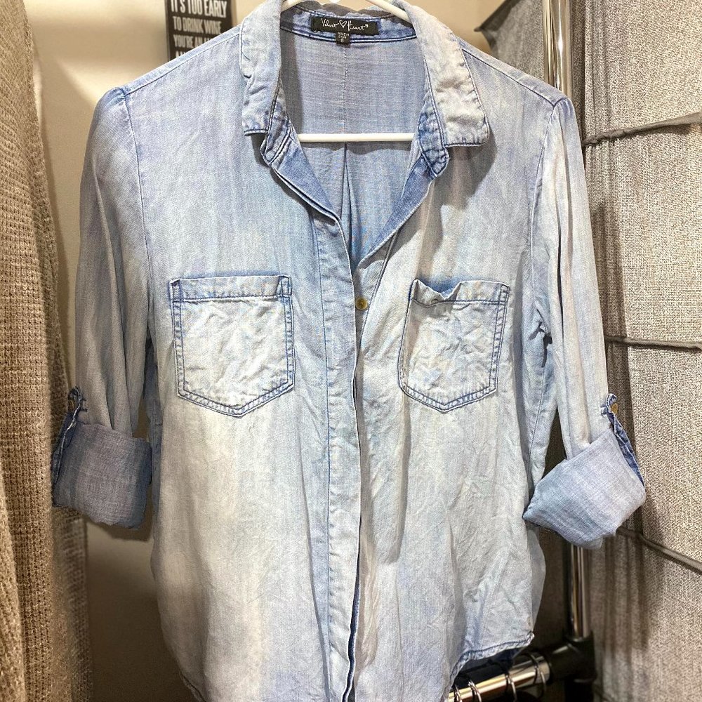 Denim button down shirt, long shirt-tails